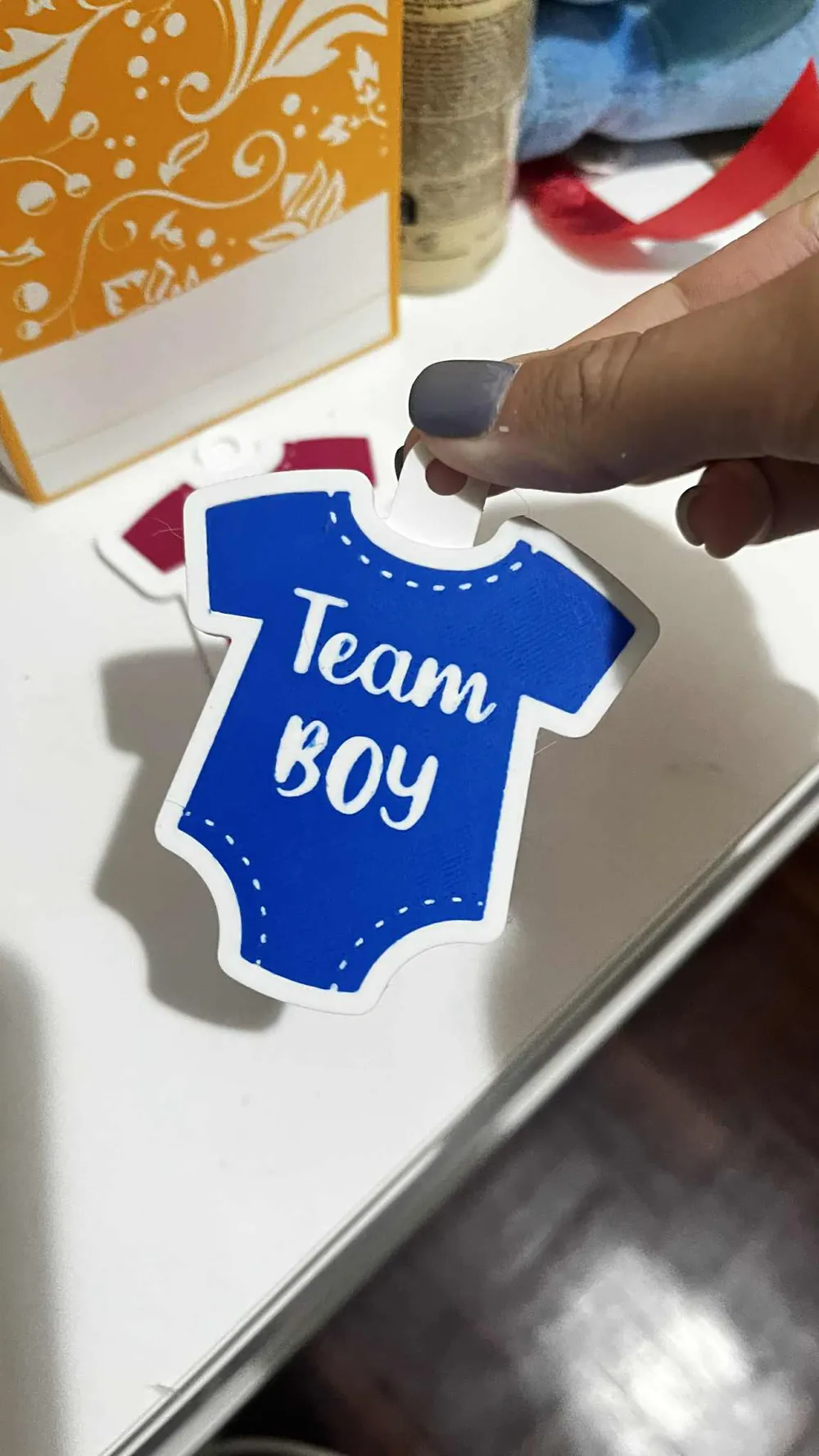Team Boy Baby Body, Enfeite Perfeito para Festas, photo 2 of 4 - Sports & Team Keychains, key holder