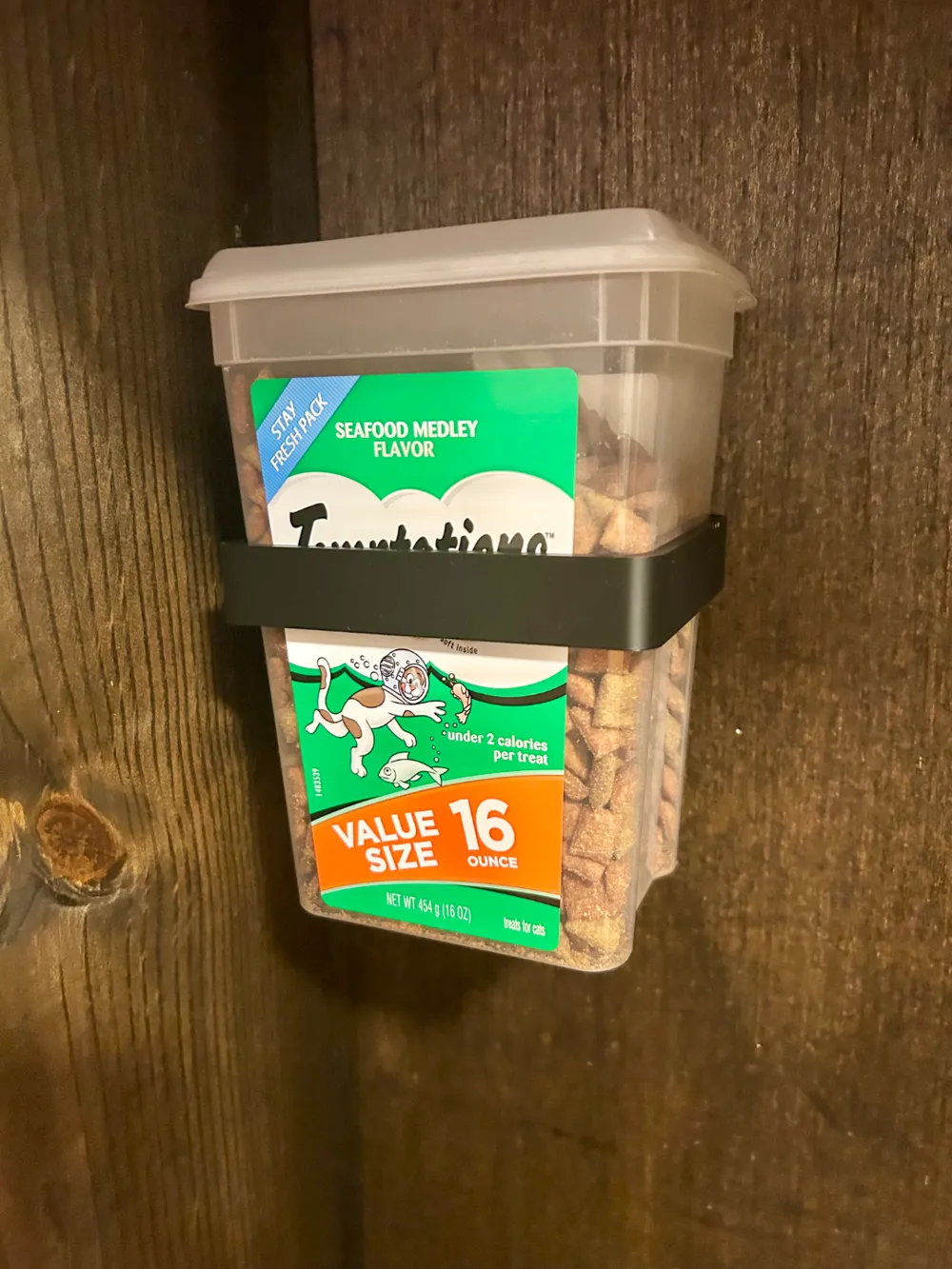 Temptations Cat Treats Holder (16 oz), photo 2 of 4 - Temptations Cat Treats Holder (16 oz) Pets