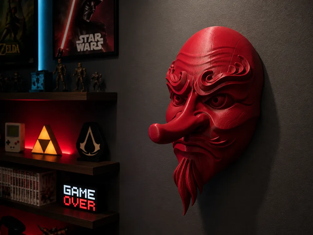 Maschera Tengu Oni da Parete, Decorazione