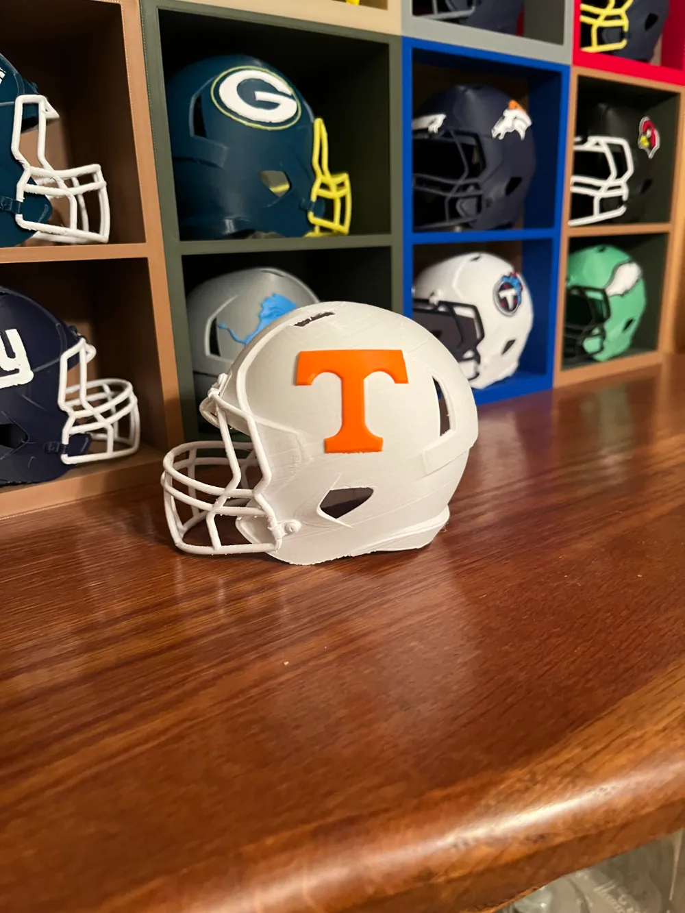 Tennessee Volunteers College Football Helmet, photo 4 of 4 - Tennessee Volunteers College Football Helmet Hobby & DIY