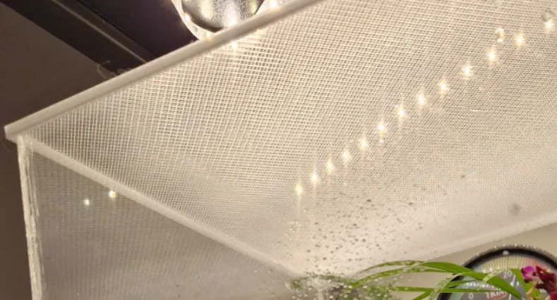 Terrarium/aquarium mesh lid