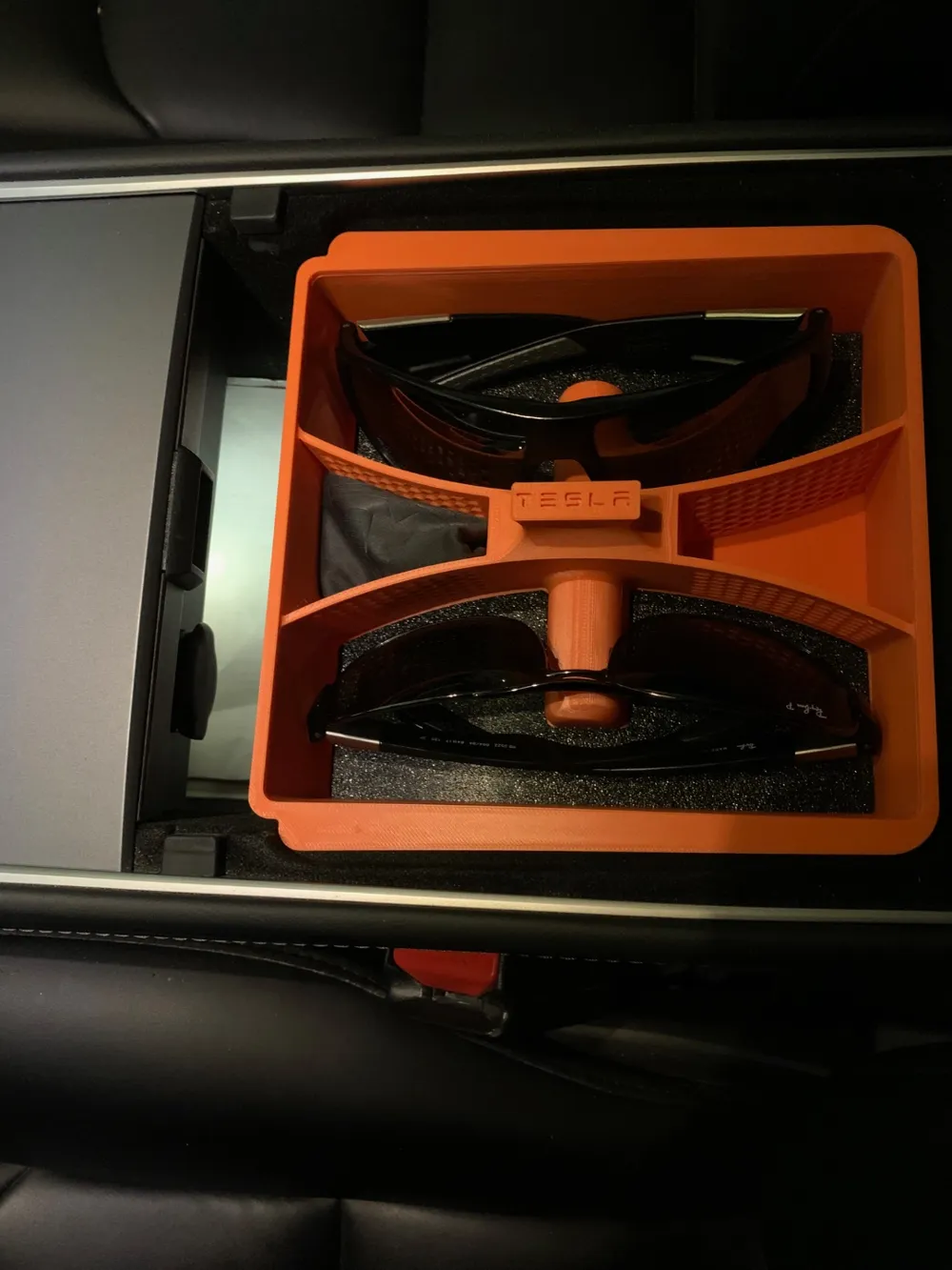 Tesla Model Y organizer tray (sunglass holder), photo 3 of 4 - EV Charger & Cable Holders, container
