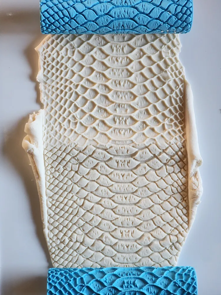 Texture Roller V411 | Reptile Scales, photo 2 of 4 - Texture Roller V411 | Reptile Scales Tools