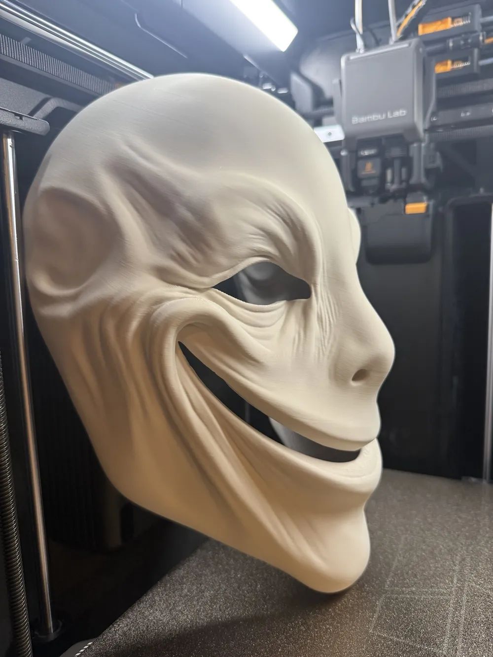 The Grinning One - Halloween Horror Mask, photo 3 of 4 - The Grinning One - Halloween Horror Mask Props & Cosplay