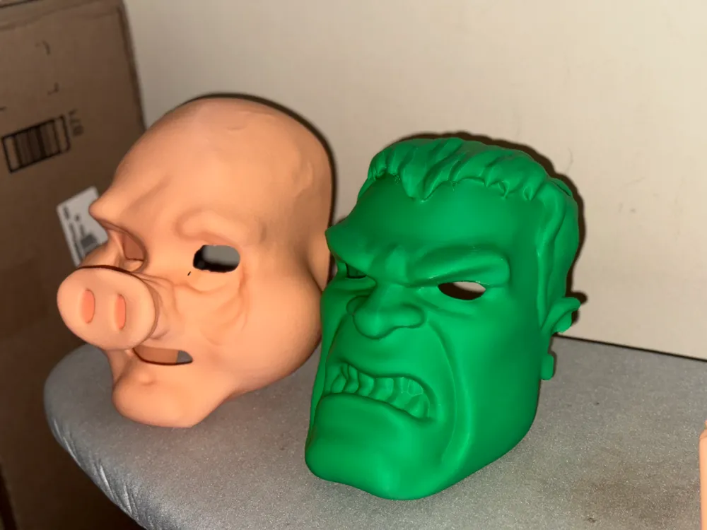 The Incredible Hulk Face Mask, photo 3 of 4 - The Incredible Hulk Face Mask Props & Cosplay