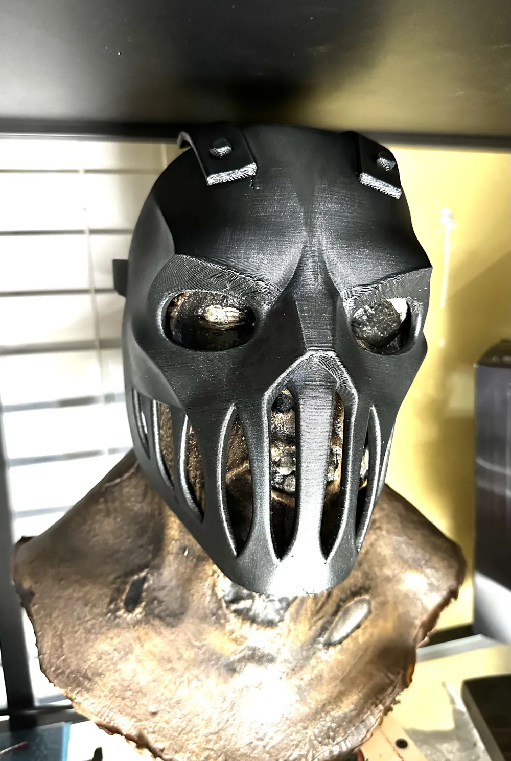The Metal Mask, photo 4 of 4 - The Metal Mask Props & Cosplay
