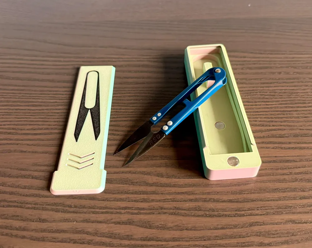 Fadenscherenbox, Magnetverschluss (8x2mm Magnete), photo 2 of 4 - Fadenscherenbox, Magnetverschluss (8x2mm Magnete) Household