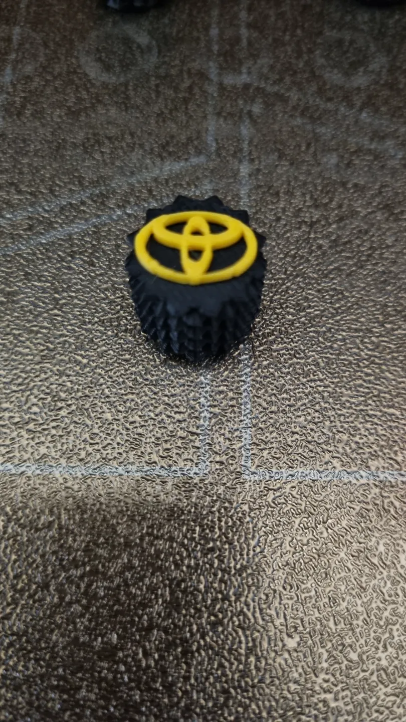 Tire valve cup TOYOTA, photo 4 of 4 - Valve Caps & Wheel Accessories, wheel