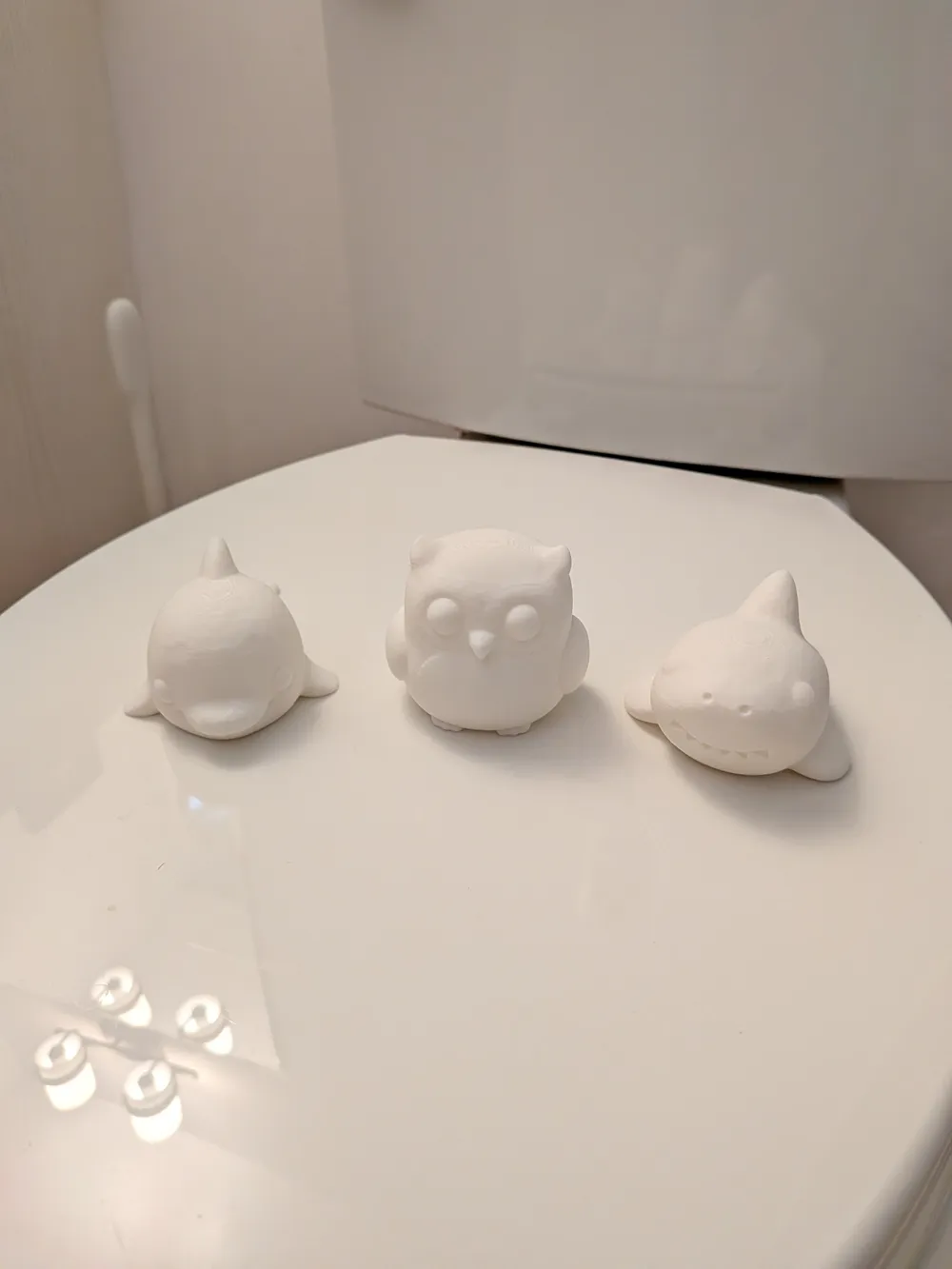 Toilet Hardware Animal Covers - Dolphin Owl Shark, photo 2 of 4 - Toilet Hardware Animal Covers - Dolphin Owl Shark Figurines & Collectibles