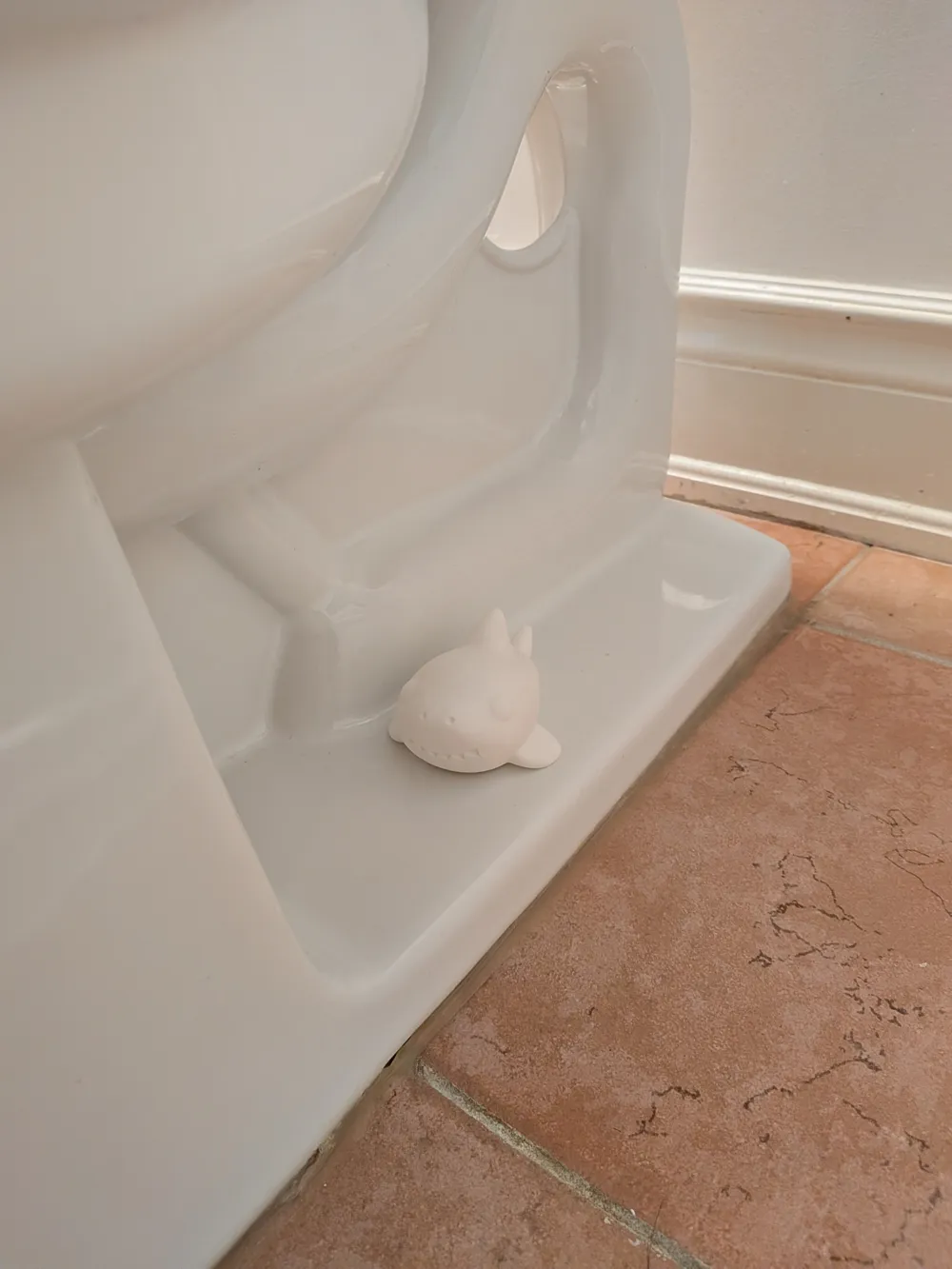 Toilet Hardware Animal Covers - Dolphin Owl Shark, photo 4 of 4 - Toilet Hardware Animal Covers - Dolphin Owl Shark Figurines & Collectibles