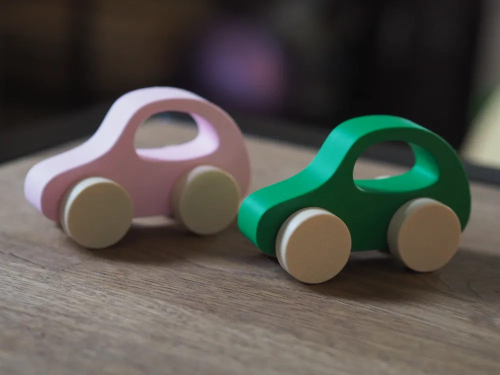 Toy car