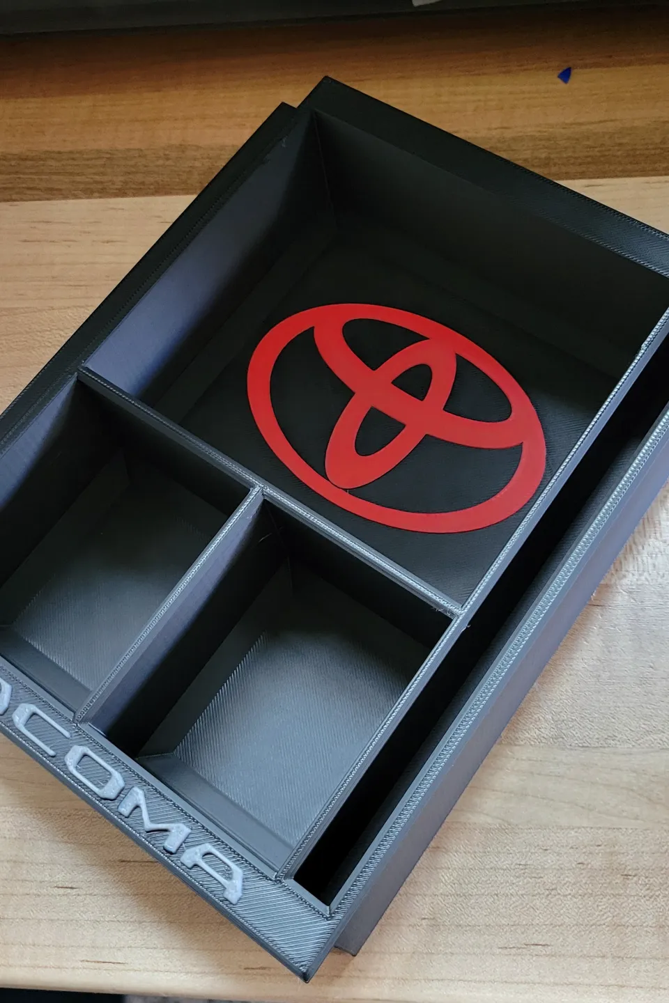 Toyota Tacoma 3rd Gen. Center Console Tray 2016-23, photo 3 of 4 - Car Organisers, Hooks & Bins, automotive accesories