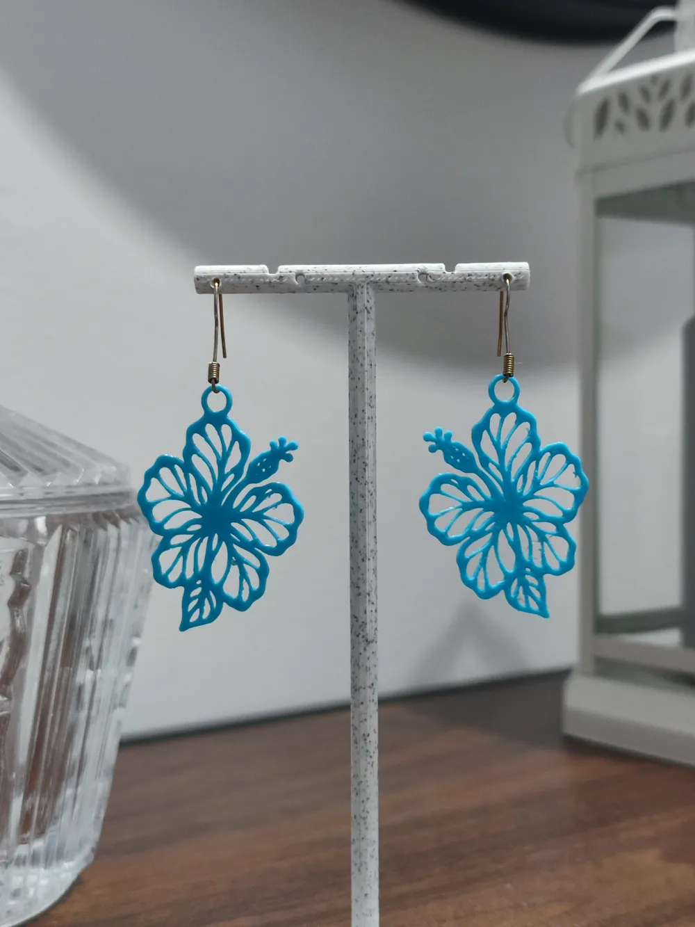 Aretes Hibisco Tropical, photo 2 of 4 - Aretes Hibisco Tropical Jewellery & Accessories