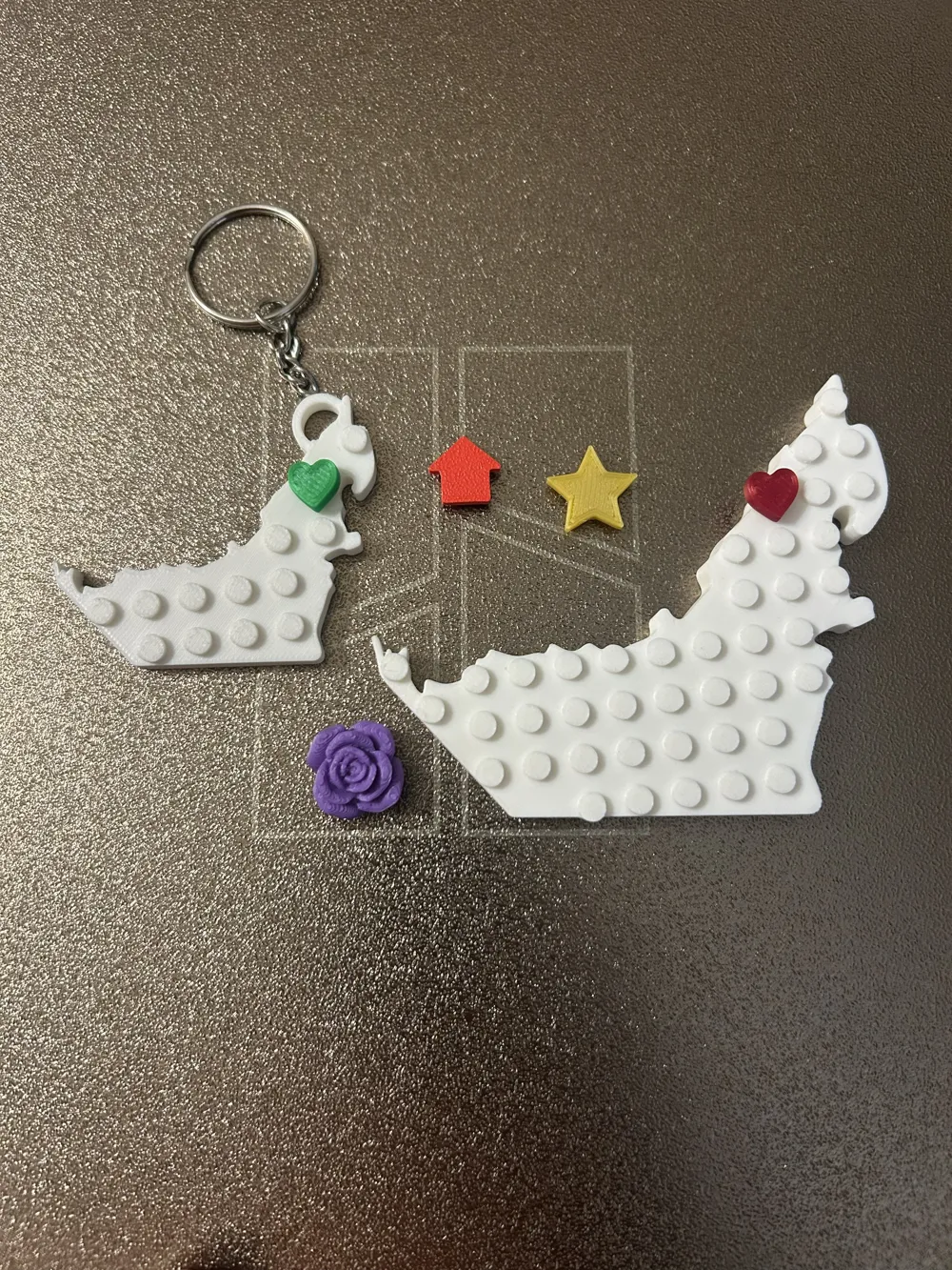 UAE United Arab Emirates Magnet and Keychain, photo 2 of 4 - UAE United Arab Emirates Magnet and Keychain Household