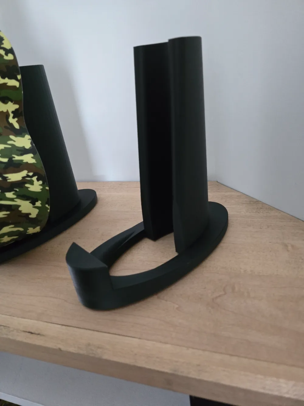 Ukulele Stand, photo 4 of 4 - Ukulele Stand Hobby & DIY