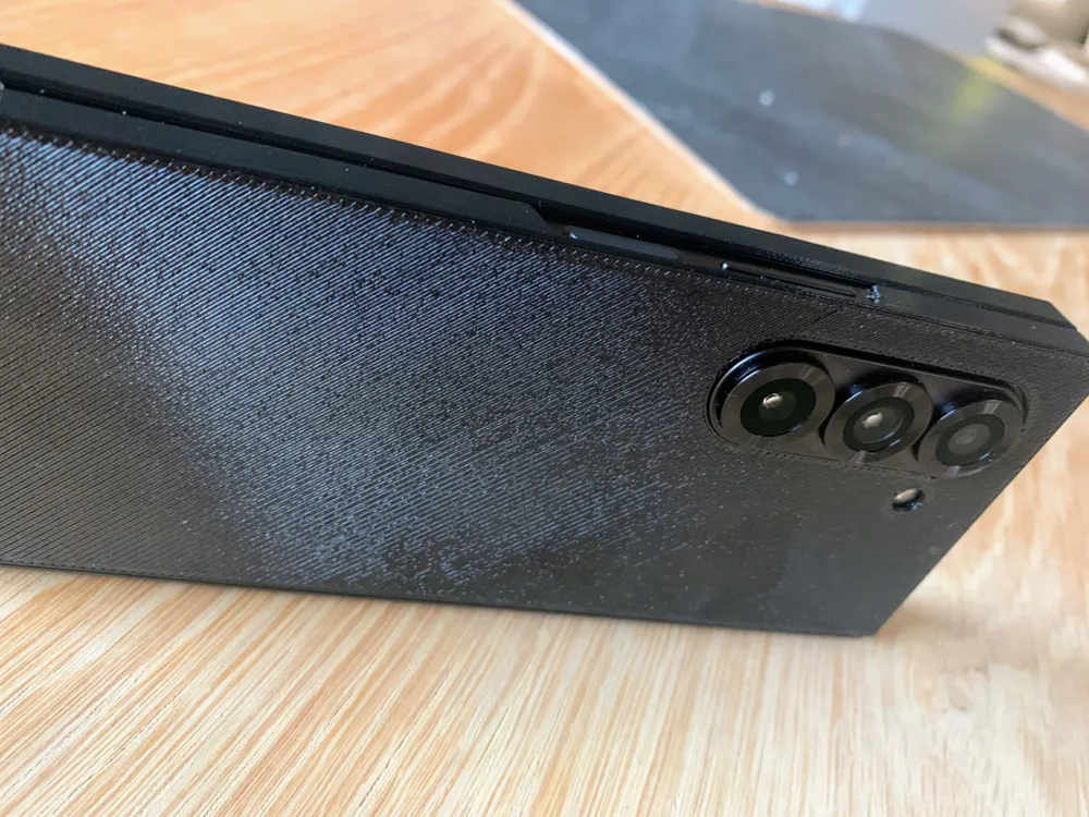 Ultra Thin Samsung Galaxy Fold 6 Protective Case, photo 3 of 4 - Ultra Thin Samsung Galaxy Fold 6 Protective Case Mobile & Device Accessories