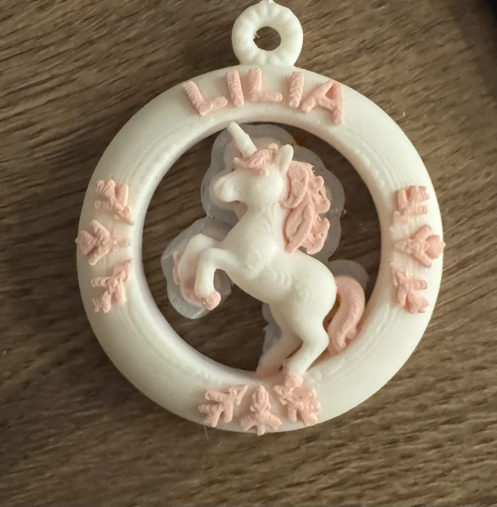 Einhorn-Anhänger mit frei änderbarem Namen, photo 3 of 4 - Name & Initial Pendants, custom name name editable name nderbarer name namensanhnger customizable parametric lilia
