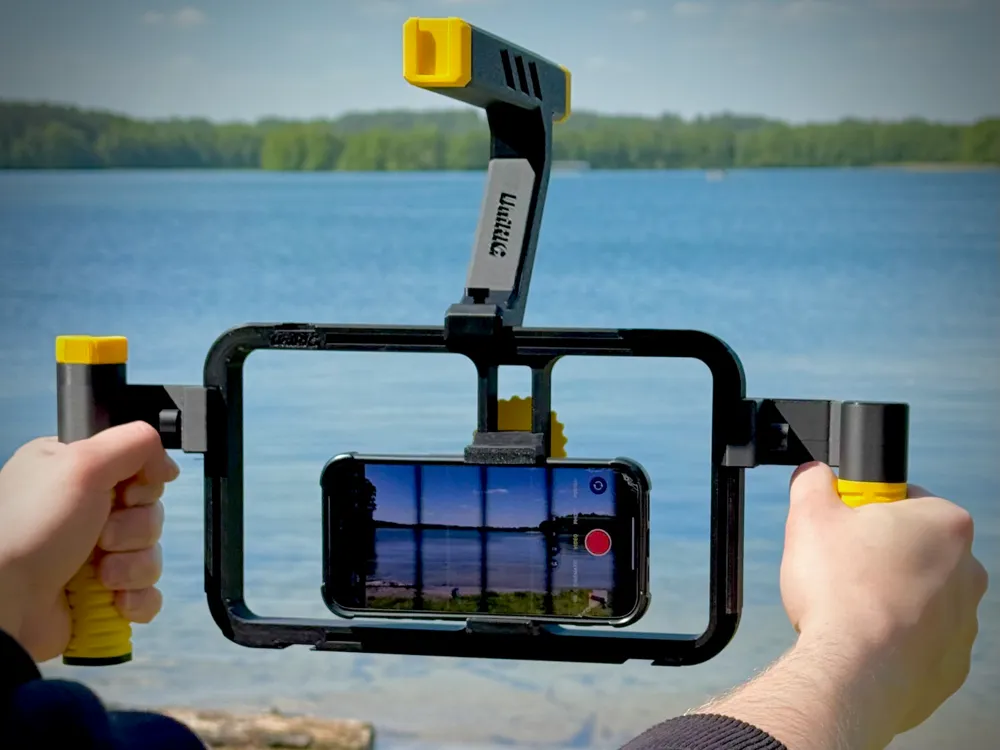 phone cage for video recording