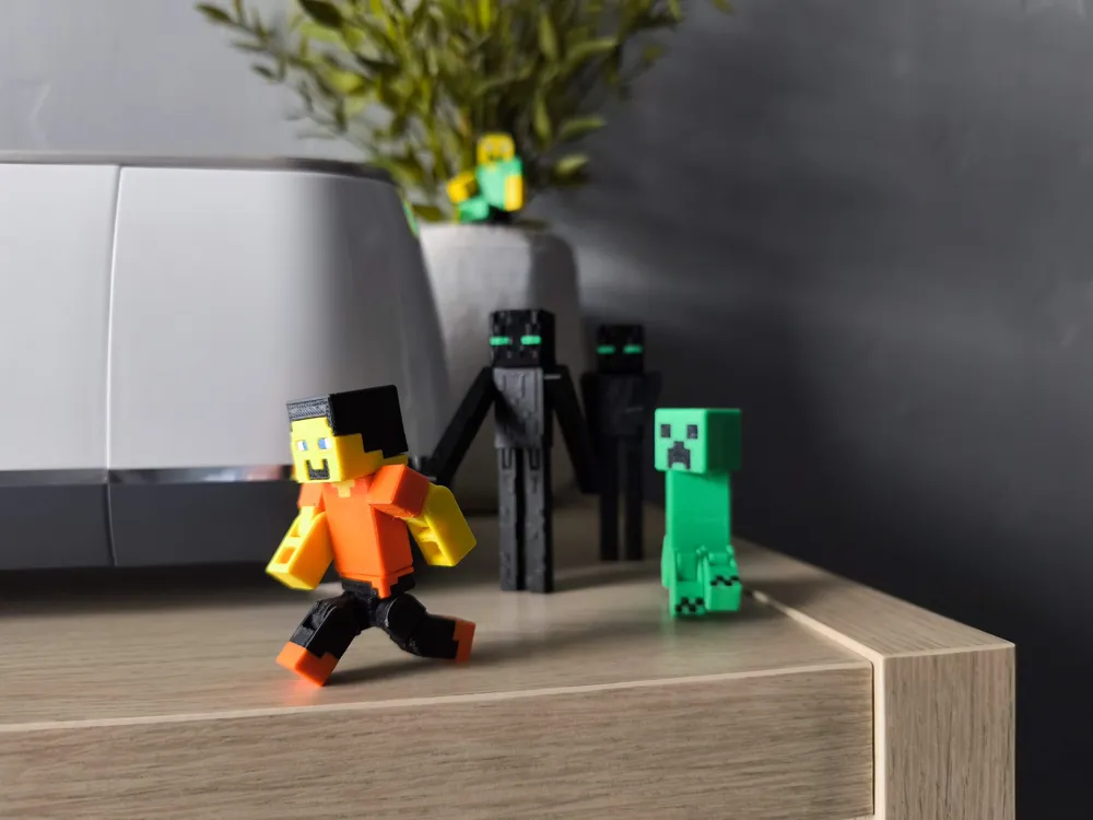 UPDATED Articulated Minecraft Enderman, photo 3 of 4 - Articulated Characters & Robots, character