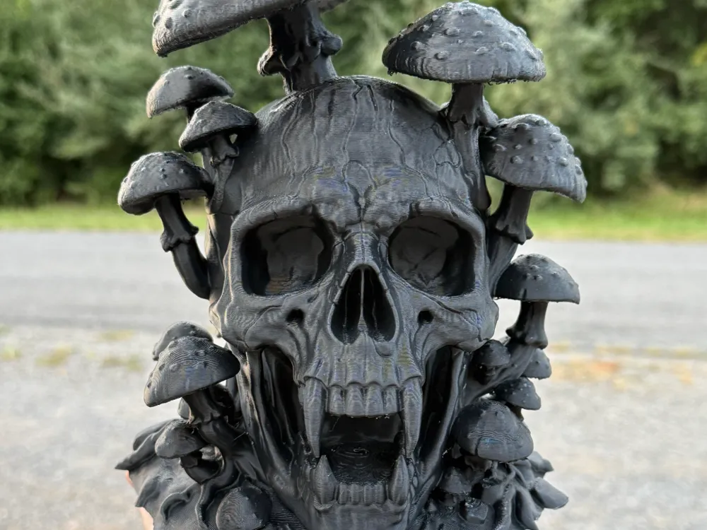 Vampire Skull with Mushrooms, photo 2 of 3 - Vampire Skull with Mushrooms Figurines & Collectibles