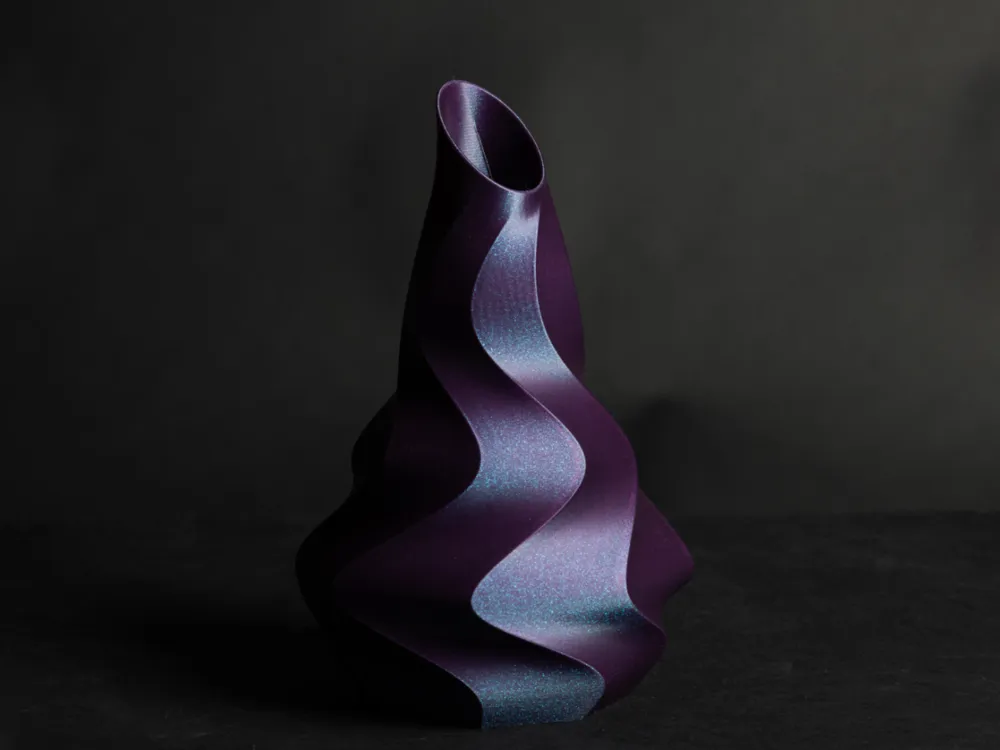 Vase, Velmora