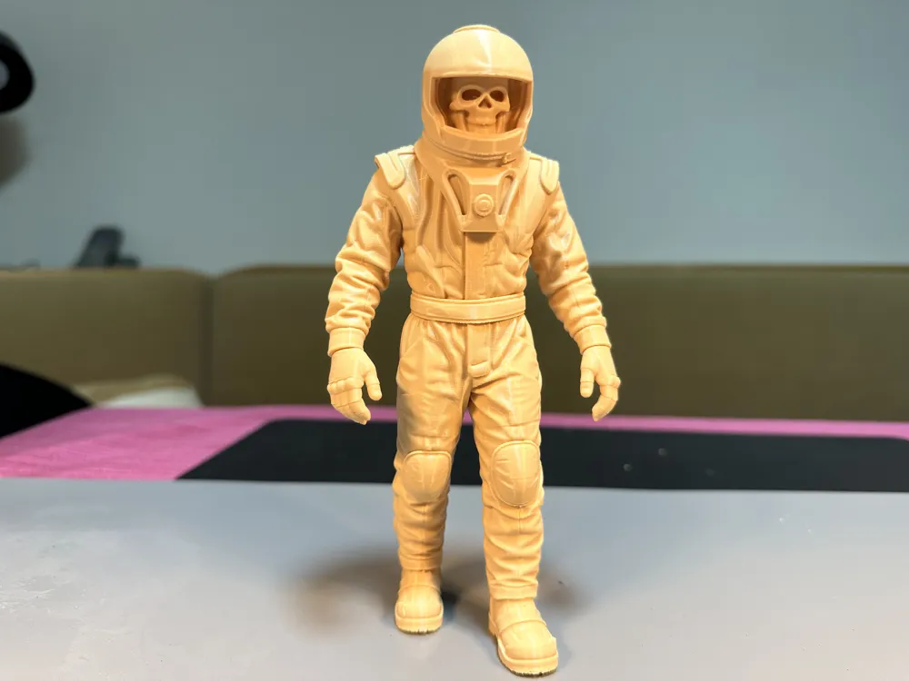 Vashta Nerada Spacesuit - Doctor Who 1:10, photo 2 of 4 - Vashta Nerada Spacesuit - Doctor Who 1:10 Miniatures