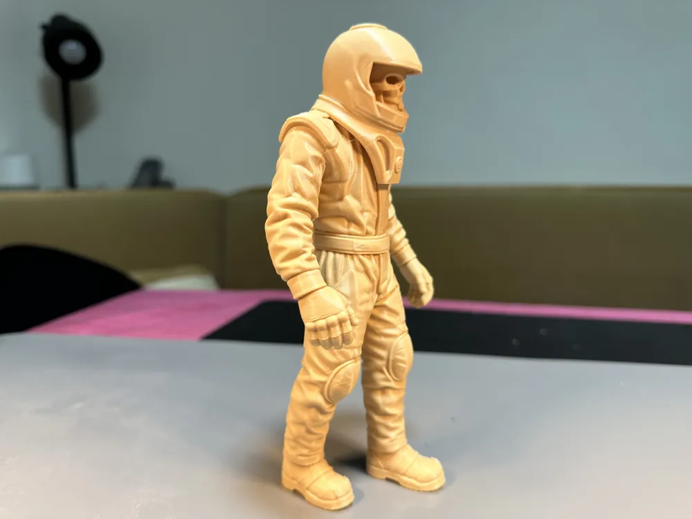 Vashta Nerada Spacesuit - Doctor Who 1:10, photo 4 of 4 - Vashta Nerada Spacesuit - Doctor Who 1:10 Miniatures