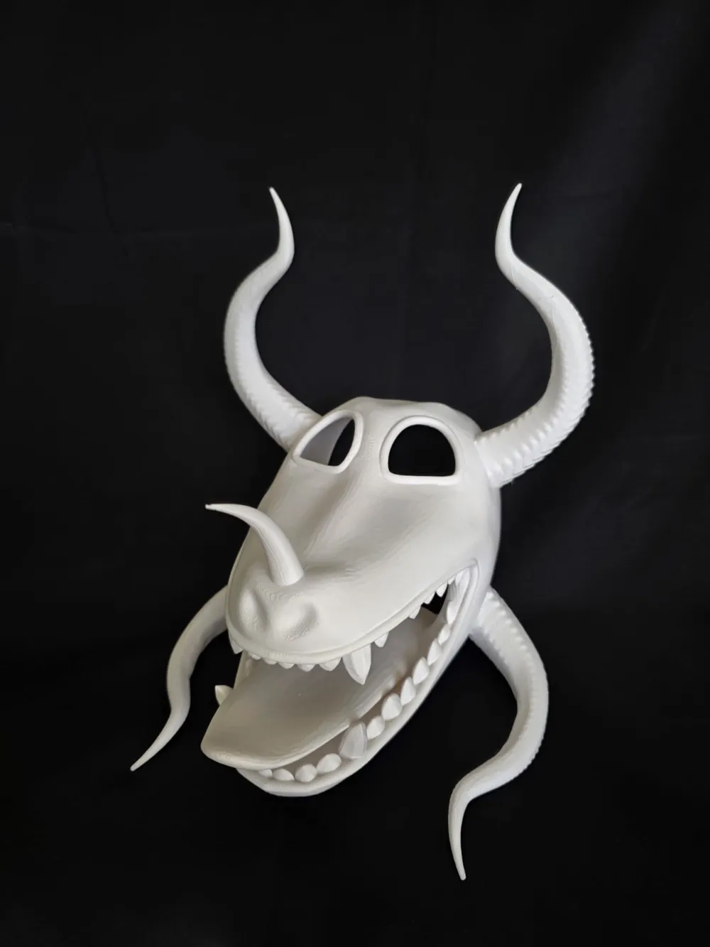 Vejigante Mask, The Mocking One, photo 3 of 4 - Vejigante Mask, The Mocking One Props & Cosplay