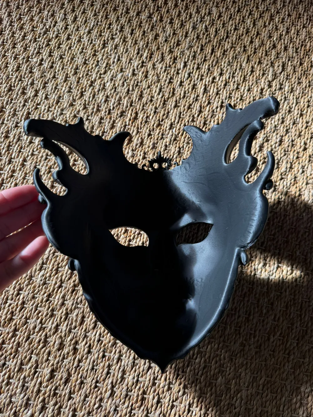 Venetian Mask: The Baroque Enigma, photo 3 of 4 - Venetian Mask: The Baroque Enigma Props & Cosplay