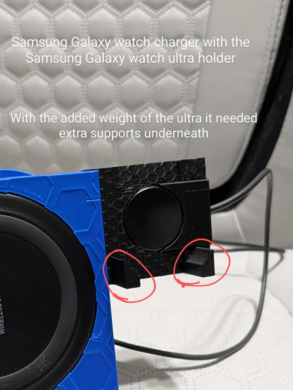 Vertical Charging stand for Anker and Yootech, photo 3 of 4 - Vertical Charging stand for Anker and Yootech Mobile & Device Accessories