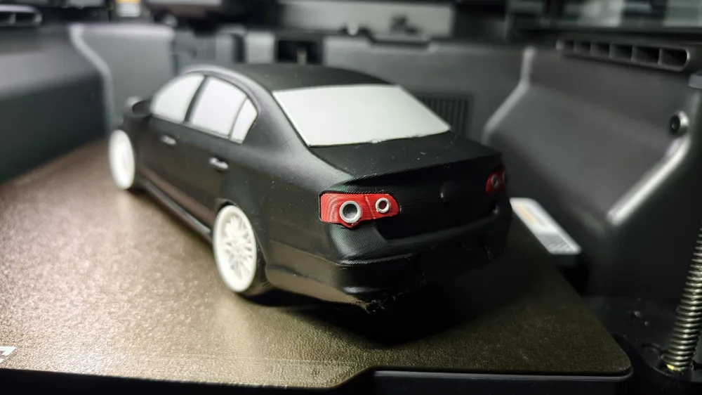 Volkswagen Passat b6, photo 3 of 4 - Volkswagen Passat b6 Toys & Games