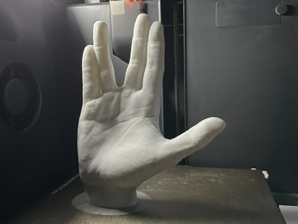 vulcan greeting hand star trek salute