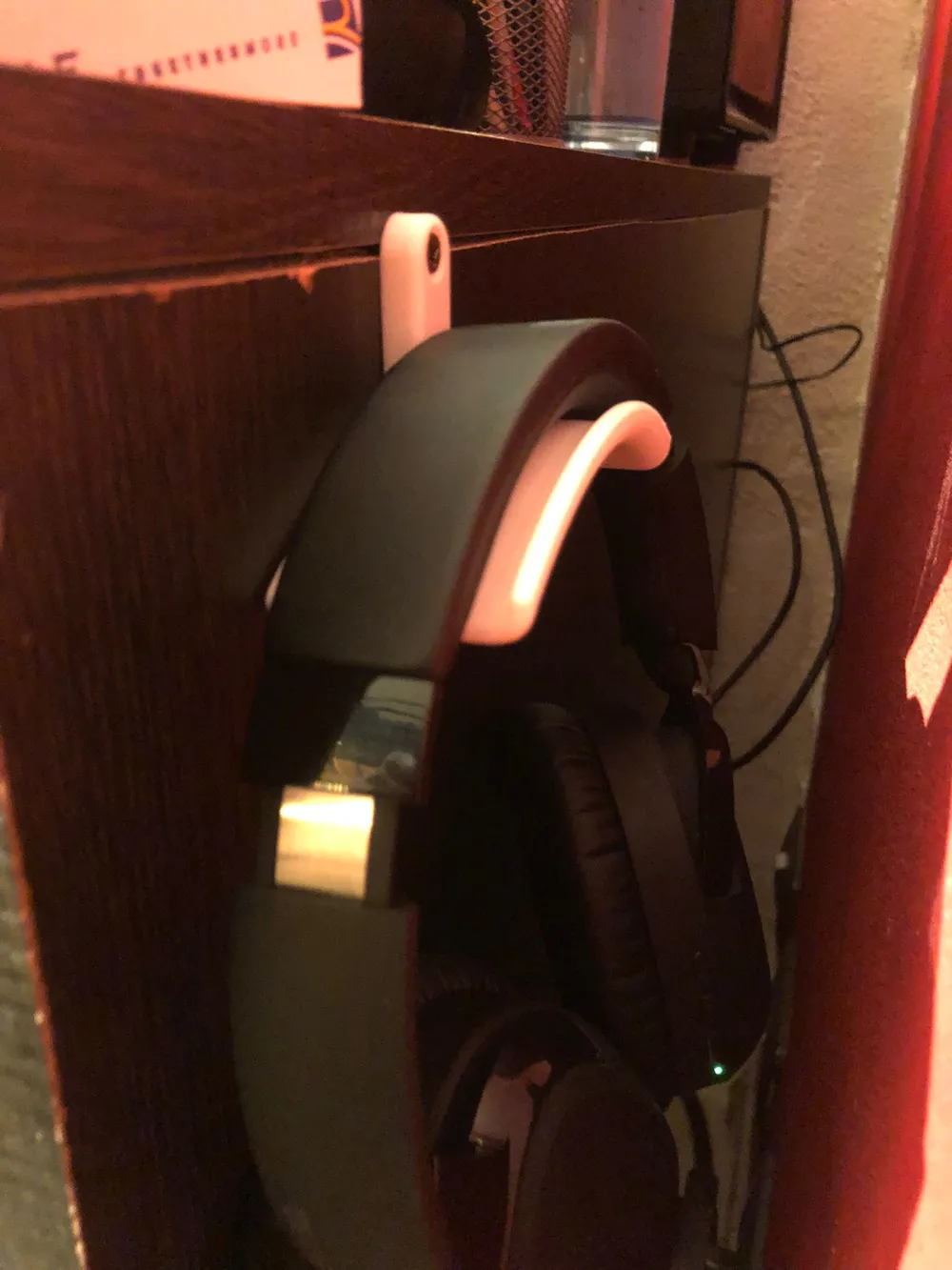 Wall Mounted Headphone Hanger, photo 3 of 4 - Wall Mounted Headphone Hanger Mobile & Device Accessories