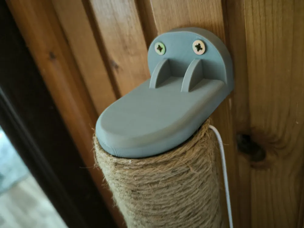 Wall mounted support for cat tree - Cat Beds, Shelves & Houses, in stock