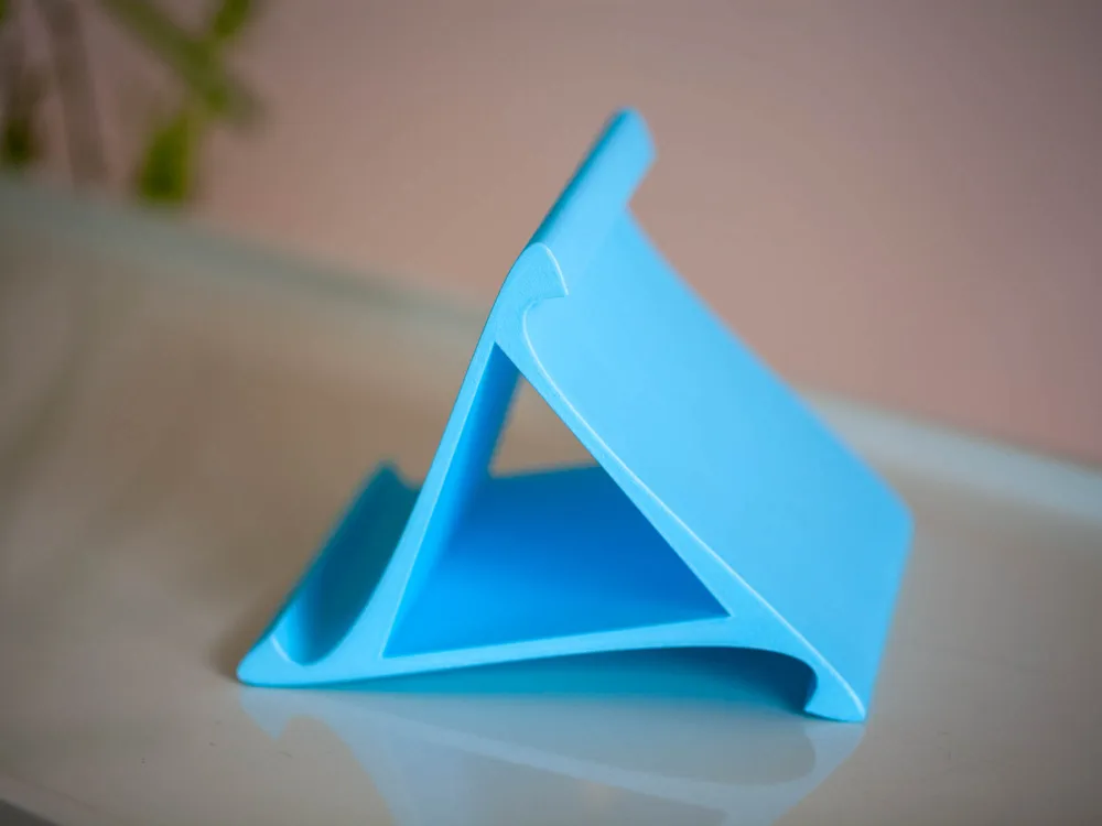 Wave-shaped iPad stand, photo 2 of 4 - Wave-shaped iPad stand Household
