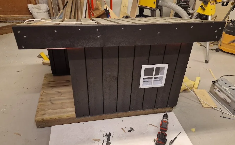 Window for Dog or Cat house. 230x230mm, photo 2 of 4 - Window for Dog or Cat house. 230x230mm Pets