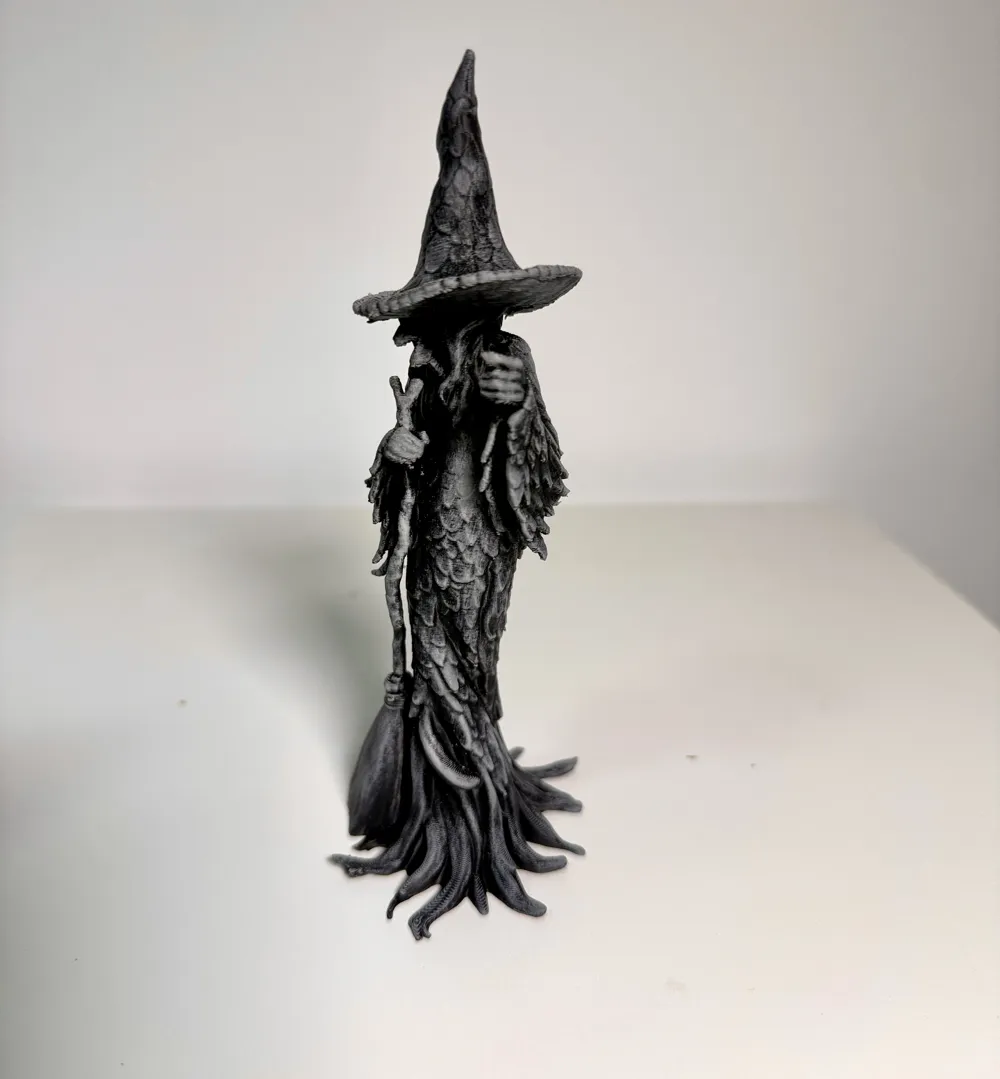Witch of the Ancient Roots, Halloween Fantasy, photo 4 of 4 - Witch of the Ancient Roots, Halloween Fantasy Art