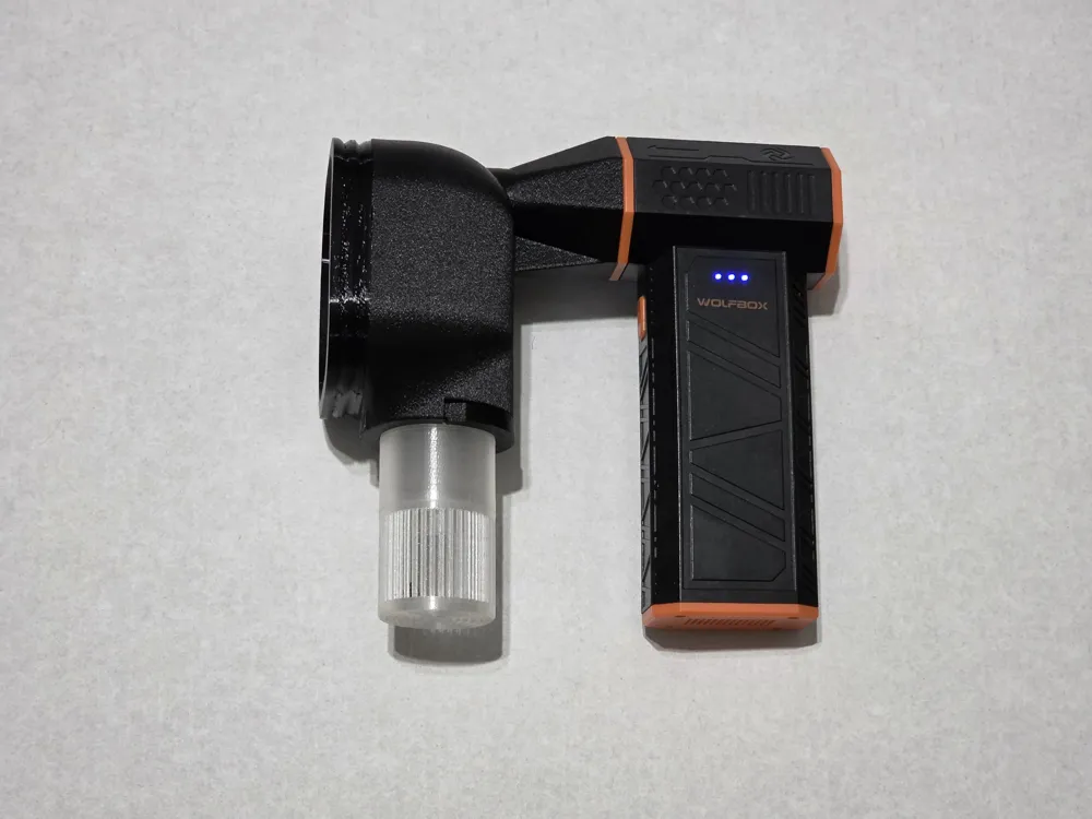 WolfBox Bug Vac Adaptor, photo 2 of 4 - WolfBox Bug Vac Adaptor Tools