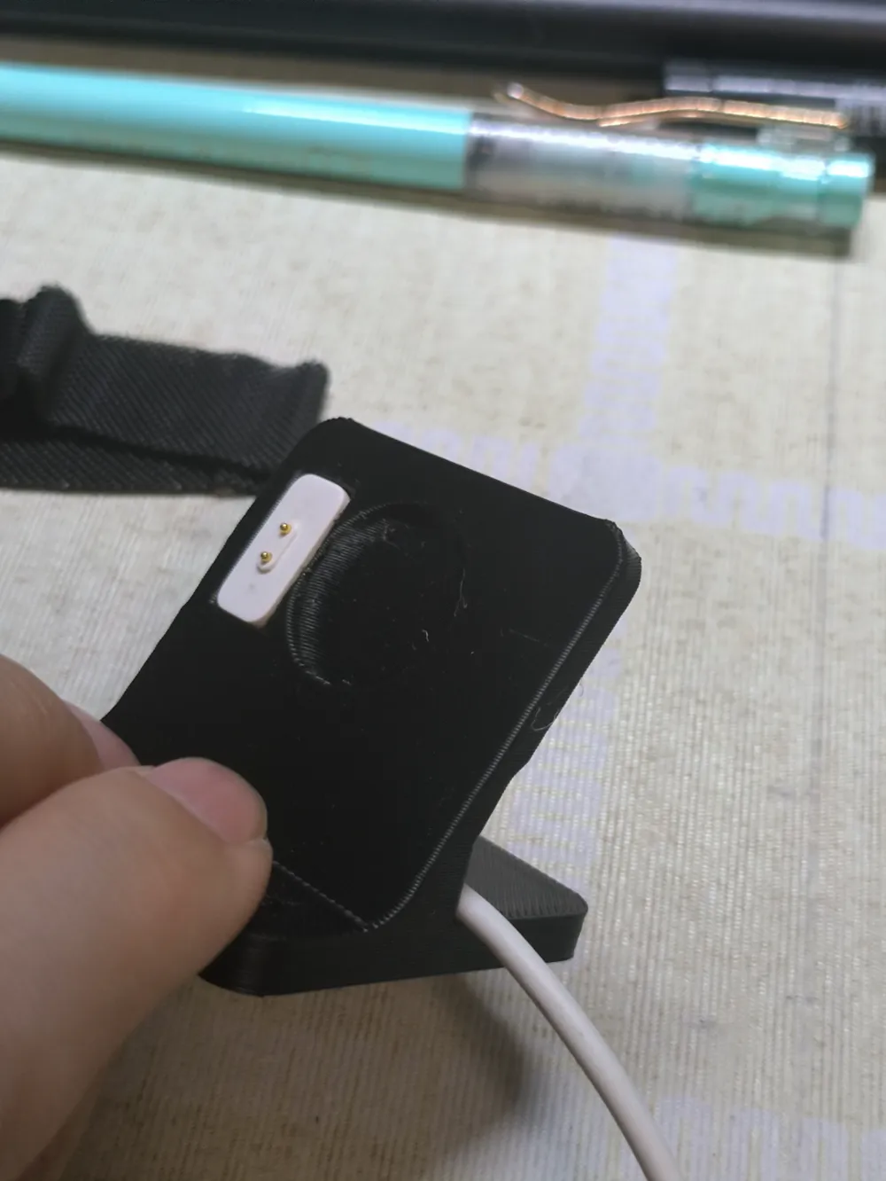 小米手环8pro充电底座v2（mi band 8 pro stand v2）, photo 3 of 4 - 小米手环8pro充电底座v2（mi band 8 pro stand v2） Hobby & DIY