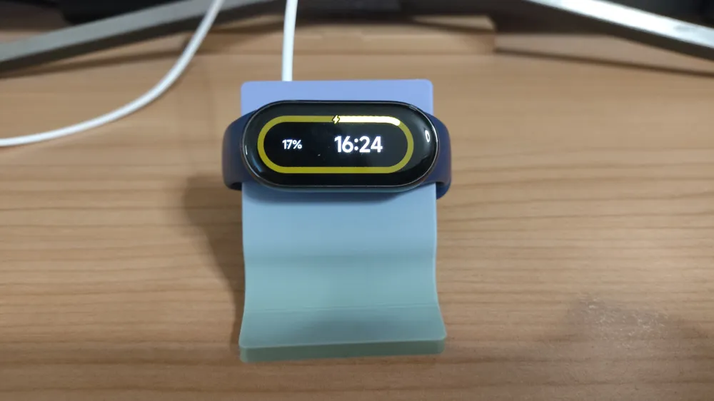 Xiaomi Mi Band 8 Charging Stand, photo 2 of 4 - Xiaomi Mi Band 8 Charging Stand Tools