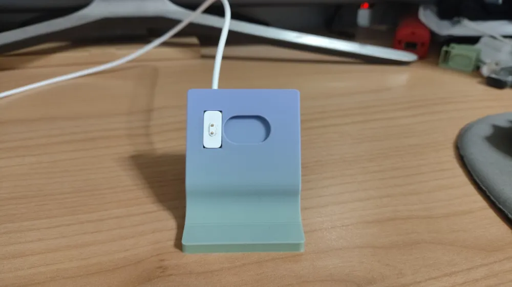Xiaomi Mi Band 8 Charging Stand, photo 3 of 4 - Xiaomi Mi Band 8 Charging Stand Tools