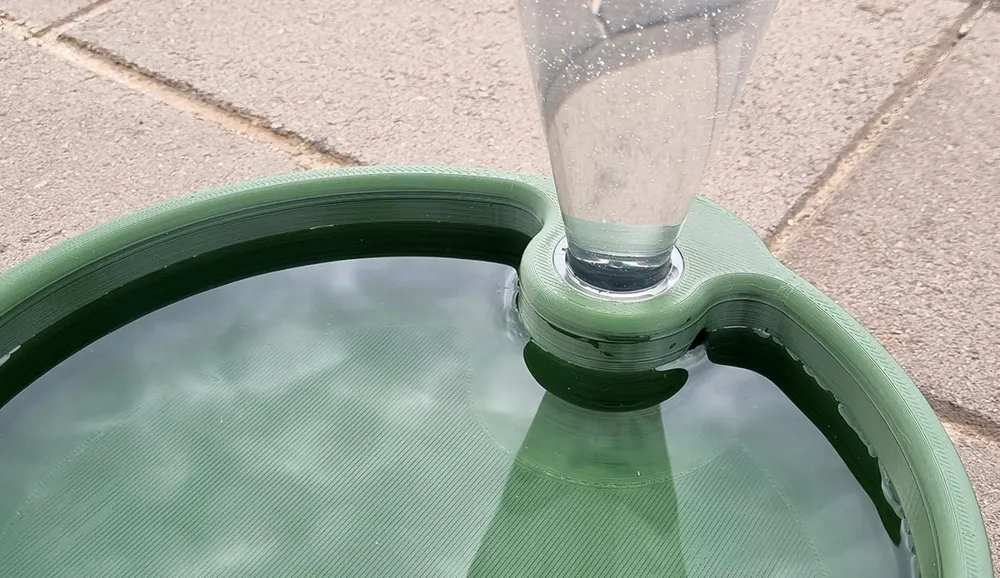 XXL Animal Water Bowl for AU Threaded Bottles, photo 3 of 4 - XXL Animal Water Bowl for AU Threaded Bottles Pets