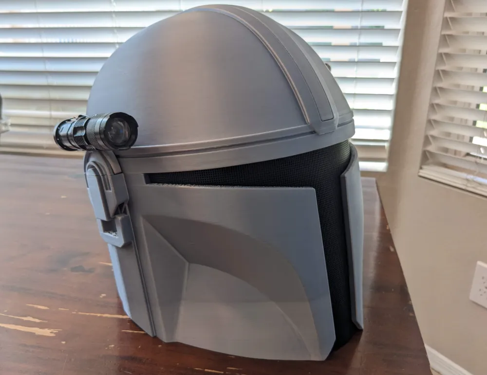XXL Mandalorian helmet big head edition w/extras!, photo 4 of 4 - XXL Mandalorian helmet big head edition w/extras! Props & Cosplay