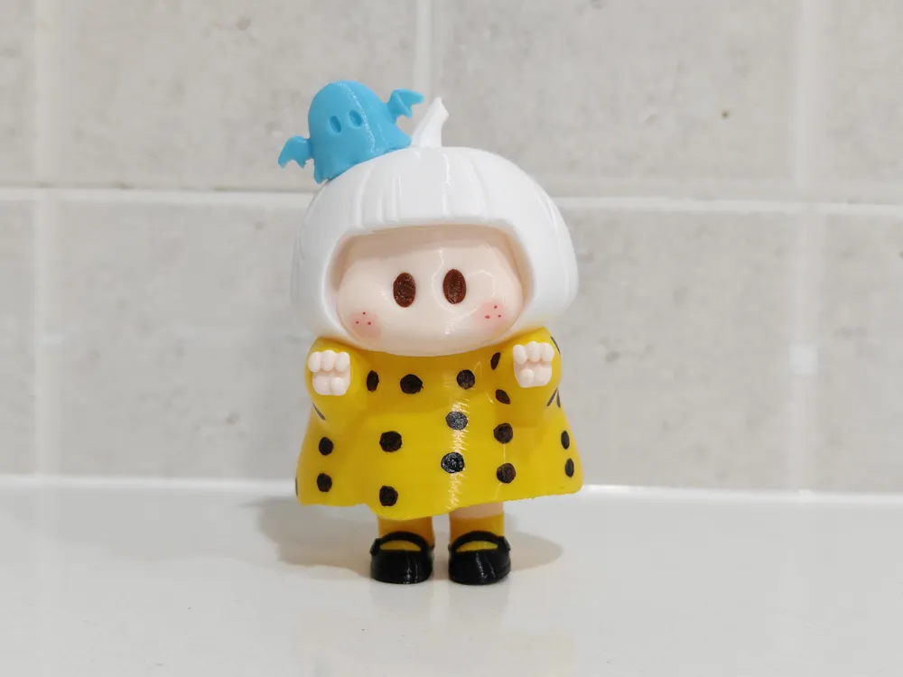 Yoyo Polka Dot Figure, Split Parts, photo 2 of 4 - Spinning Tops & Classic Toys, Kids & Baby