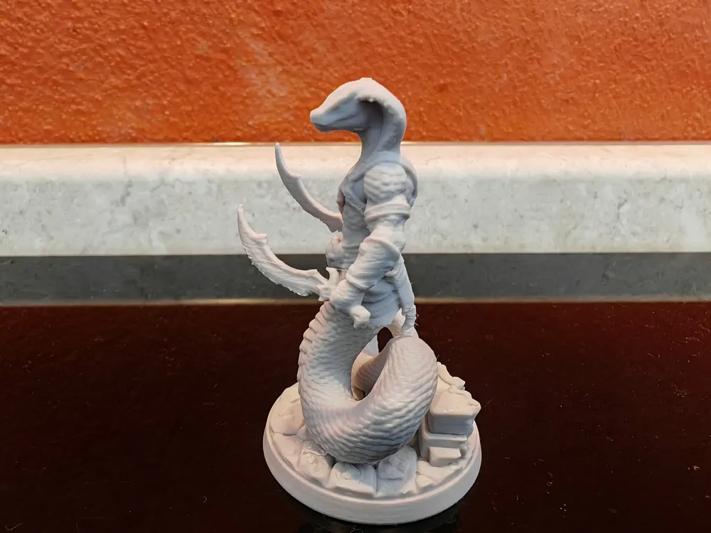Yuan-Ti Malison - Cobra Serpentfolk Dual Duelist, photo 2 of 4 - Yuan-Ti Malison - Cobra Serpentfolk Dual Duelist Figurines & Collectibles